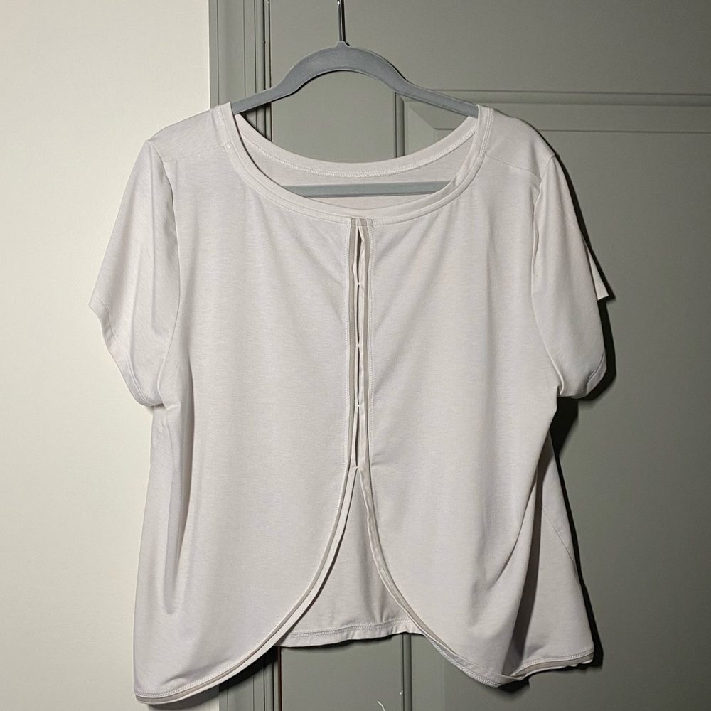 Athleta workout shirt, only worn a couple times